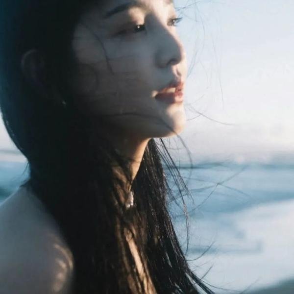 爱上老板的女儿